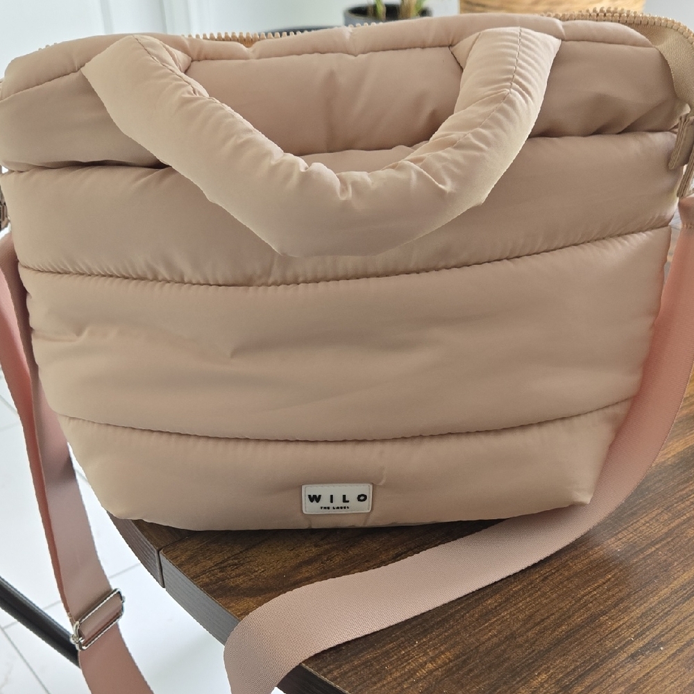 WILO Quilted Crossbody Bag in cream